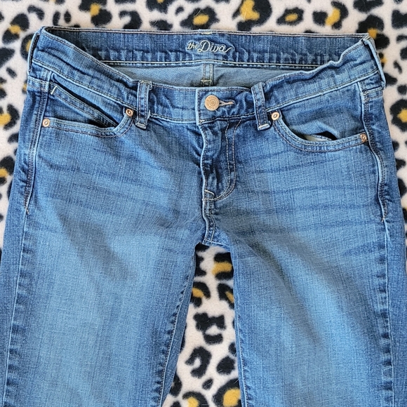 Old Navy Diva Jeans Low Rise Slim Straight Skinny Medium Wash 4 - Picture 3 of 8